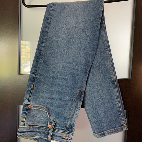 Zara | 80’s High Rise Skinny Jeans - Picture 2 of 7